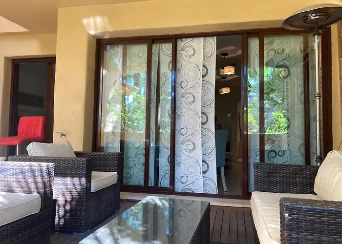 Apto. En Primera Línea De Playa Apartamento *